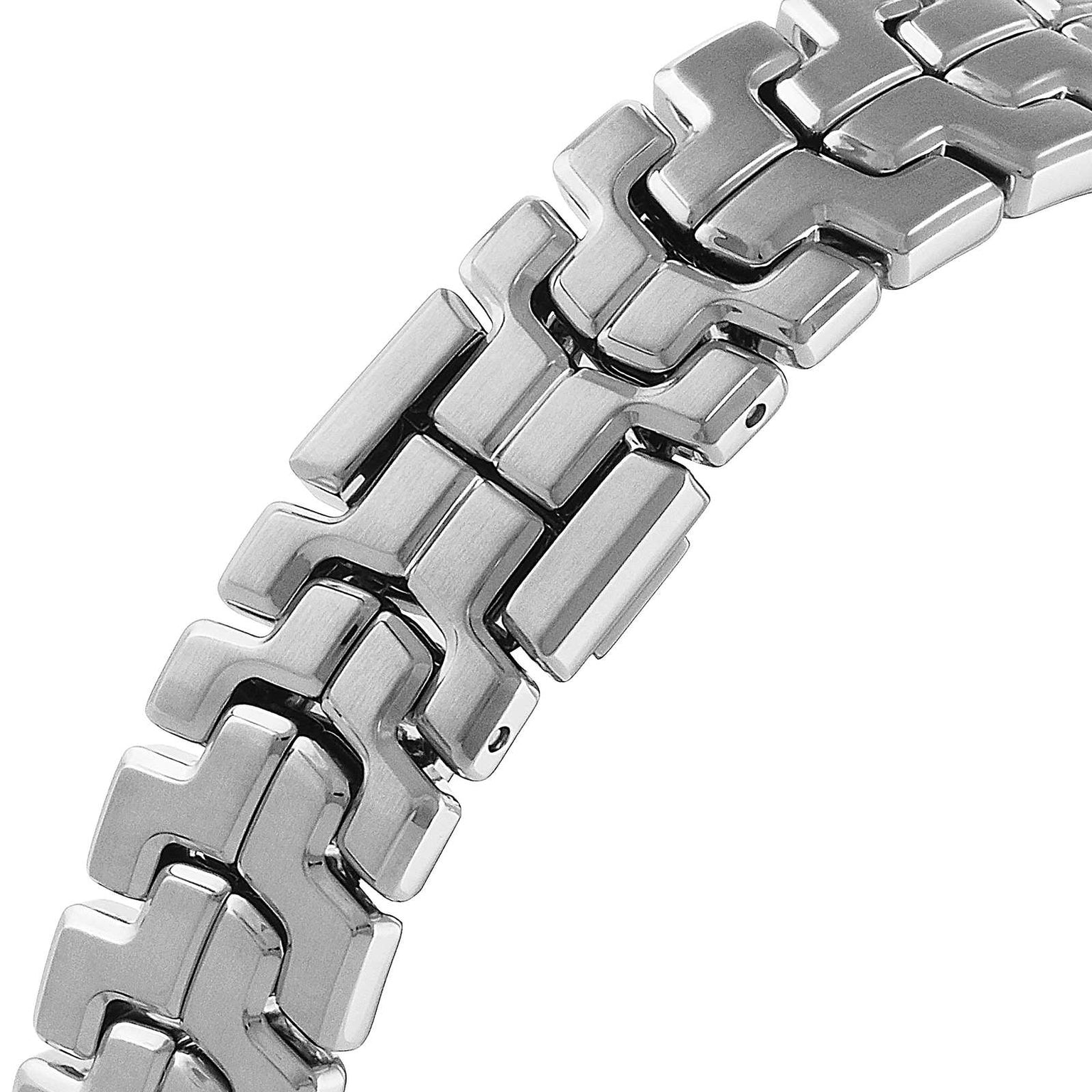 Close-up view of a silver metal bracelet with interlocking rectangular links in a zigzag pattern, from the TAG Heuer Link Date collection.
